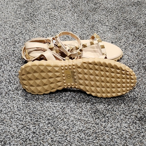 Fashion Nova Studded Ankle Strap Sandal.. Nude Color.. Size 7 - Picture 3 of 3
